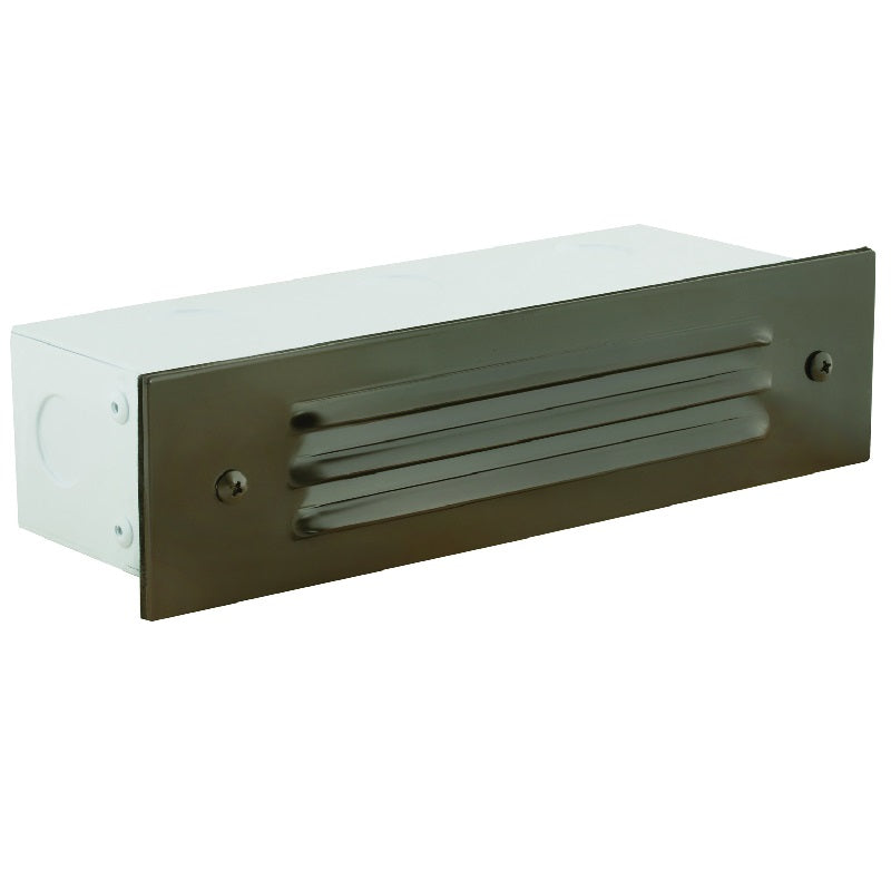 3 louver aluminum brick step light in Black, Bronze, Rust, and White finishes, outdoor recessed mount