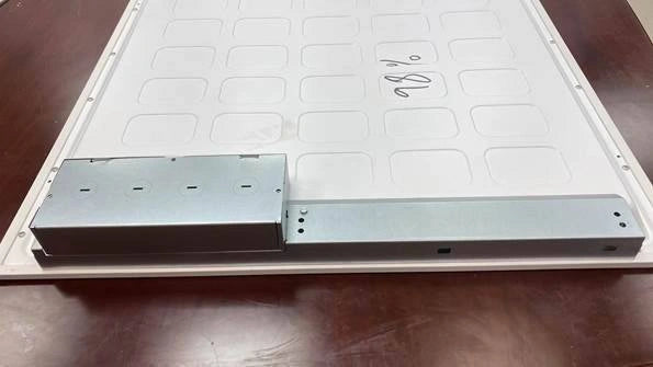 Aluminum extension kit for CLP7 LED panel installation