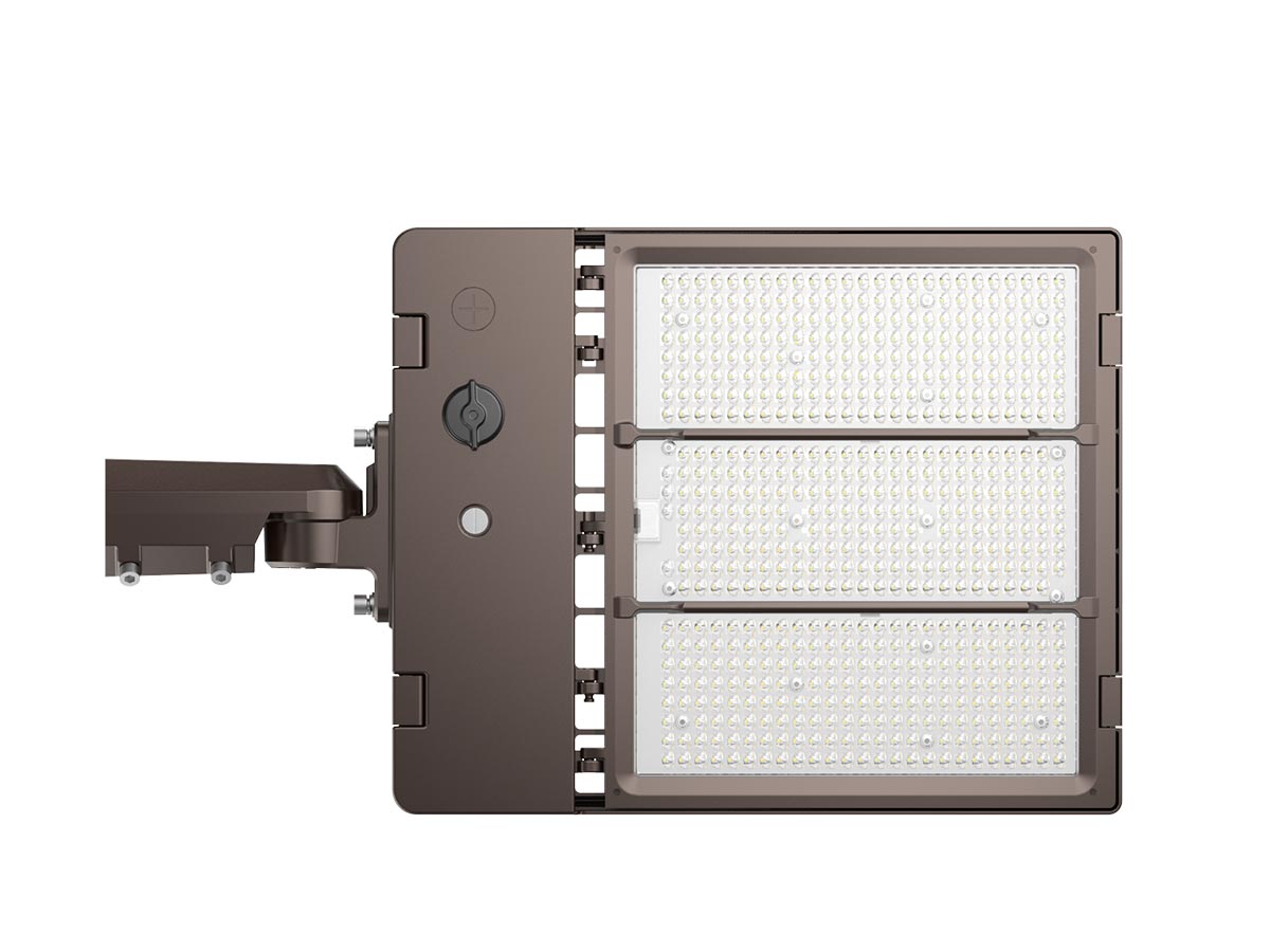Multi-wattage-and-selectable-CCT-commercial-exterior-pole-mounted-light-fixture